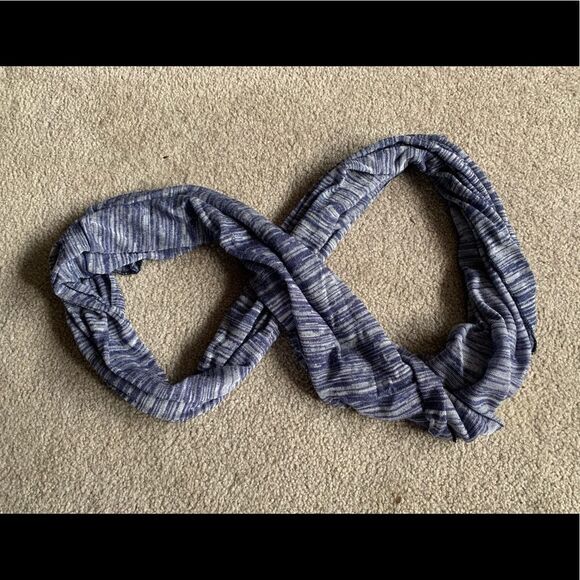 Old Navy Infinity Scarf OSFA - Picture 2 of 4